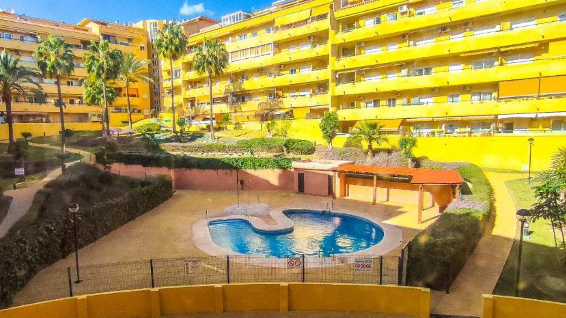 Apartamento Las 3P Piscina, Paz Y Patio Privado Fuengirola 0*,