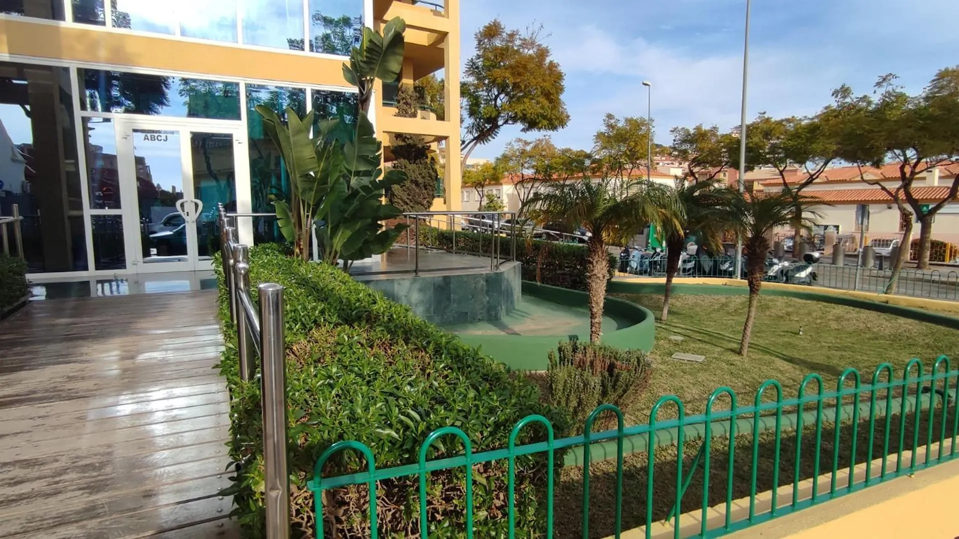 Apartamento Las 3P Piscina, Paz Y Patio Privado Fuengirola Apartment